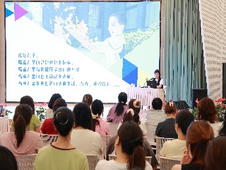 讲座现场.jpg