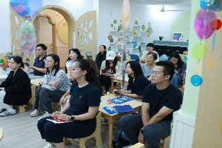 建国托班家长会.JPG